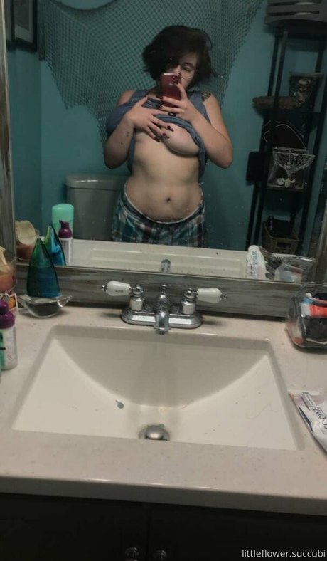 lil succubi étoile de l'art galeries