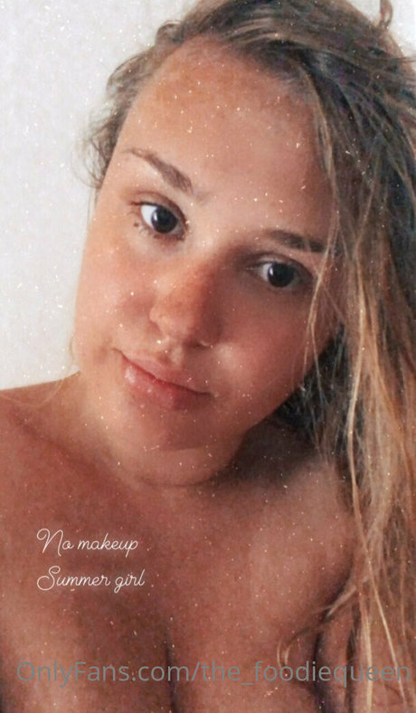 the foodiequeen actrice sexy image