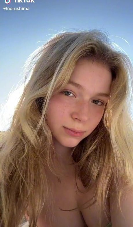 Nerushimav actrice parfaite images