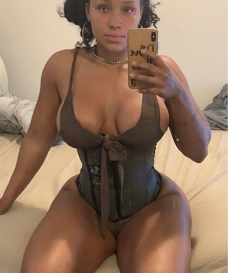 Ange B meilleure star du porno image