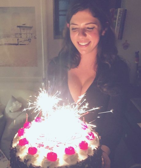 Emily H Barry modèle porno galeries