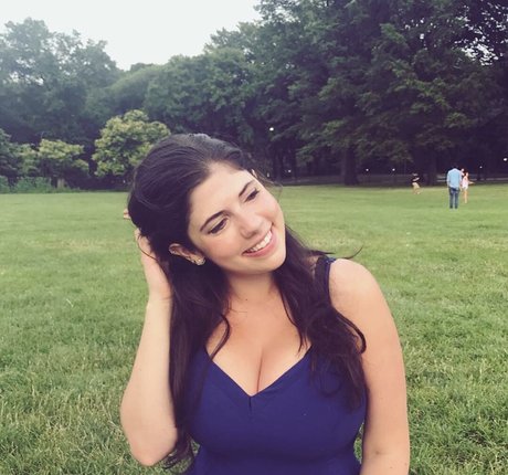 Emily H Barry modèle érotique photo