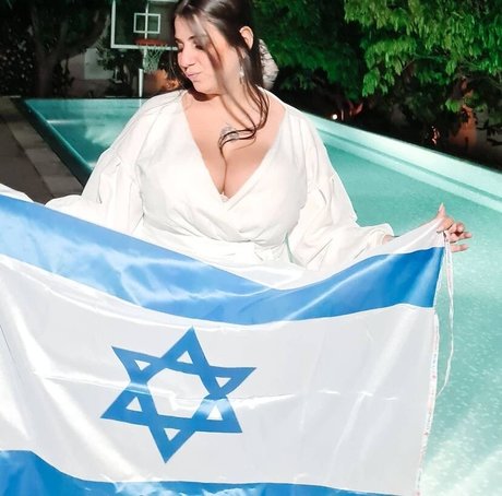 Sapir Sol sexe star du porno images