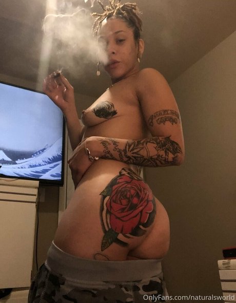 Ms Naturals star du porno adulte photos