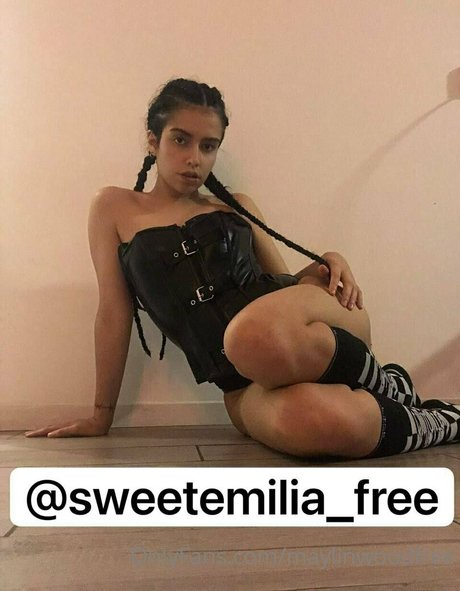 maylinwoodfree modèles nus galeries