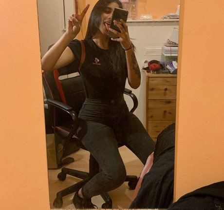 BambiAfterDark actrice pornographique archive