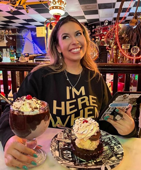 Larissa Cambusano sexe star image