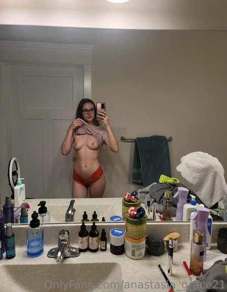 Anastasia Grace modèle exclusif archive