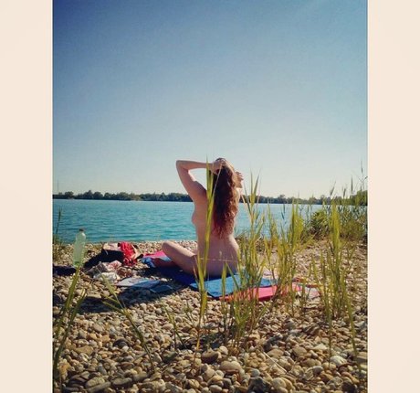 fuzyfruzsina jolie étoile photos