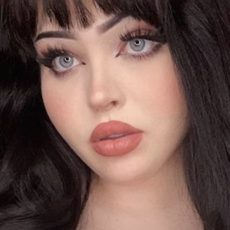 Nihilism Angel actrice nue photos