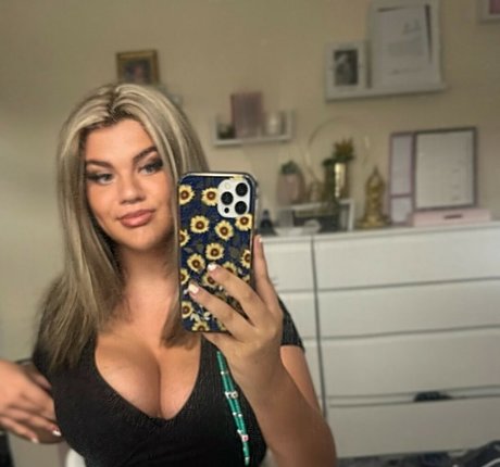 Molly Georgia Leach jolie star du porno archive