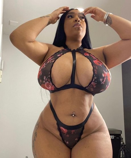 kinkykior jolie étoile image