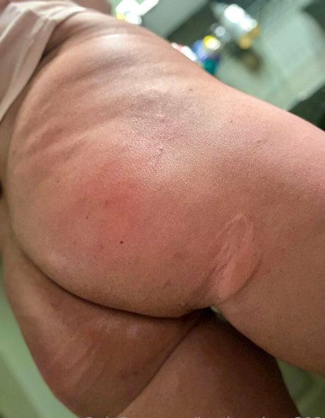 leathernlace393 modèle magnifique photos