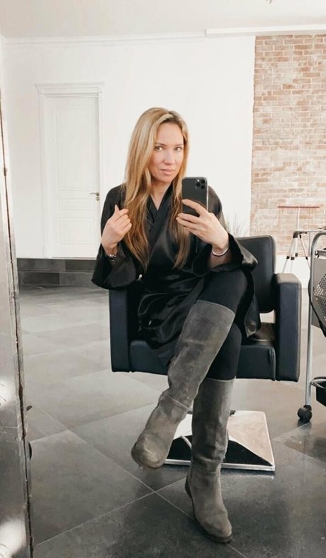 veronicasilesto nus star du porno des photos