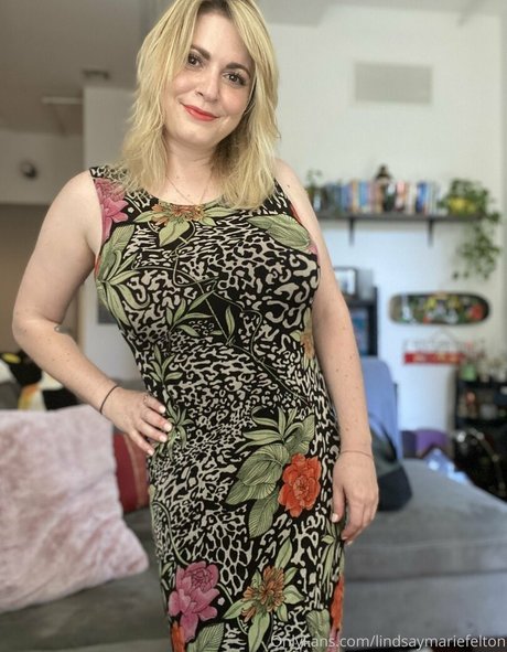 lindsaymariefelton étoile sympa image