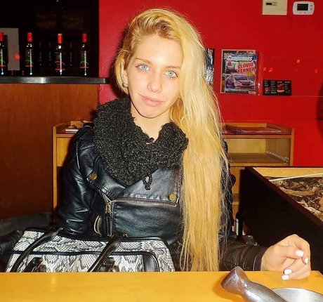 Maria Celeste star du porno de haute qualité img