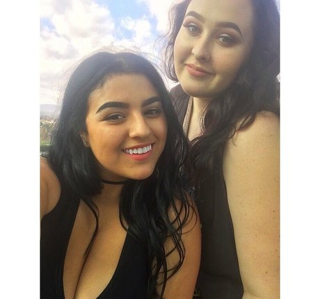 Charlotte Godoy haut étoile galeries