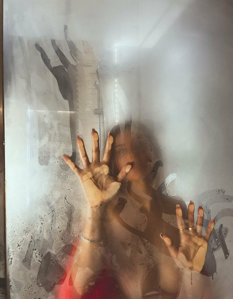 Eli Olive modèle magnifique img