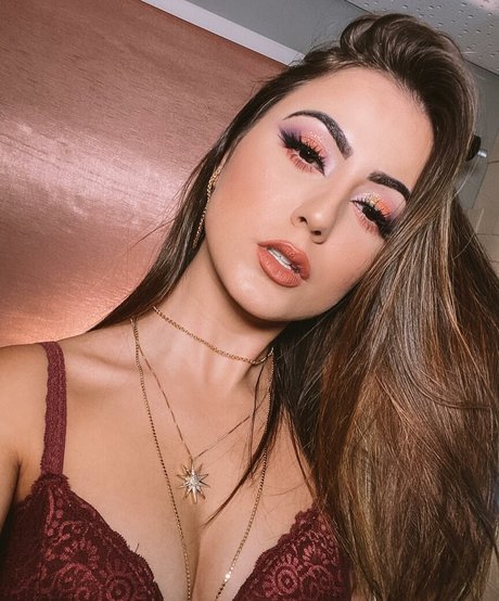 Jana Make actrice libre images