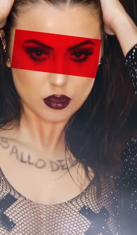 Jana Make star érotique archive