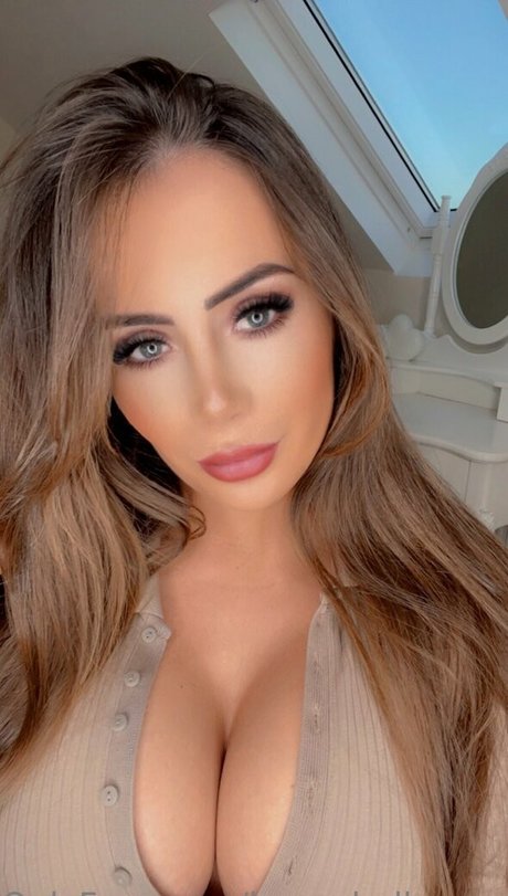 Laura Hollyman star du porno exclusive archive