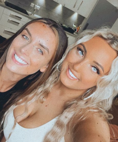 onlyfans populaires et gratuits art galerie