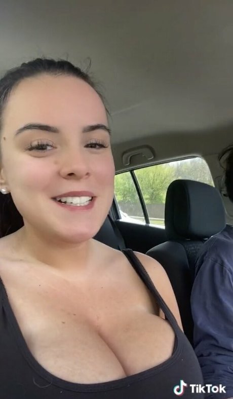 Kirsty Brittain étoile chaude collection