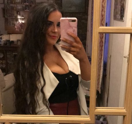 Kirsty Brittain modèle xxx des photos