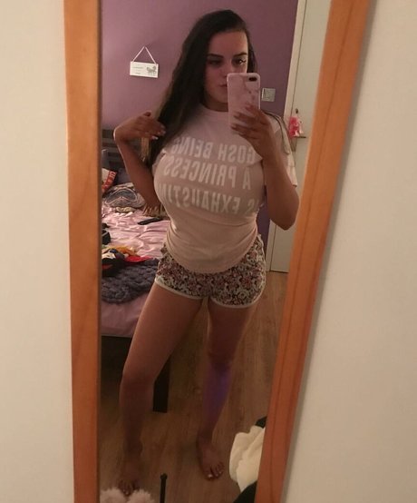 Kirsty Brittain star du porno parfaite image