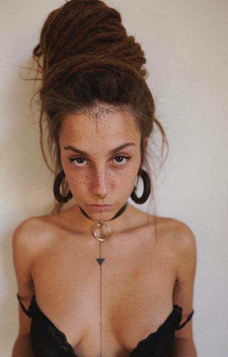 kaligayatrifree étoile adulte galerie