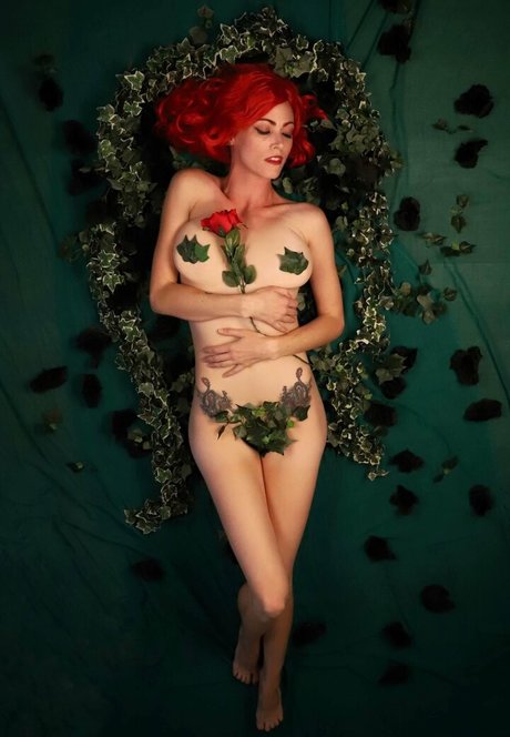 layneneko modèle artistique photo