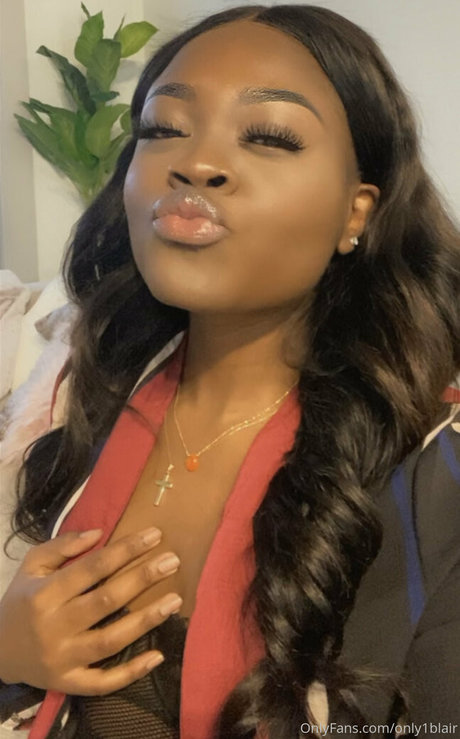 only1blair star du porno de haute qualité archive
