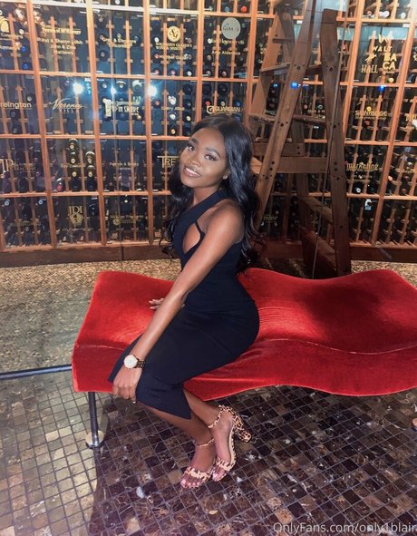 only1blair art étoile photos