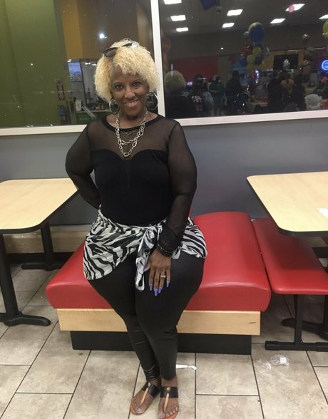 msphat70 star du porno des photos