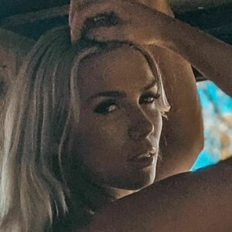 ThatGirlPenny actrice libre photos