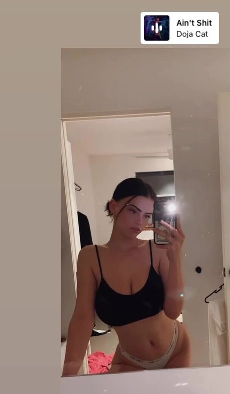 Carolyn Marcinkus star du porno de haute qualité collection