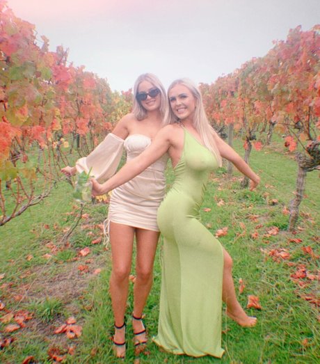 ellaredmond modèle porno galeries