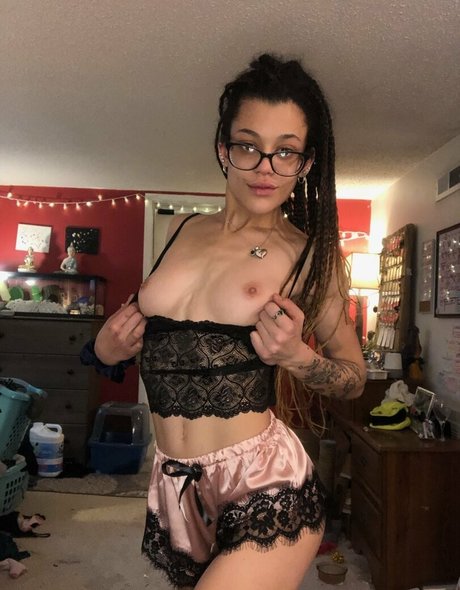 petits seins potelés onlyfans adulte xxx img