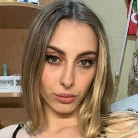 irenehc99 star du porno parfaite archive