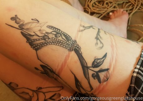 katietieskitty étoile exclusive photos