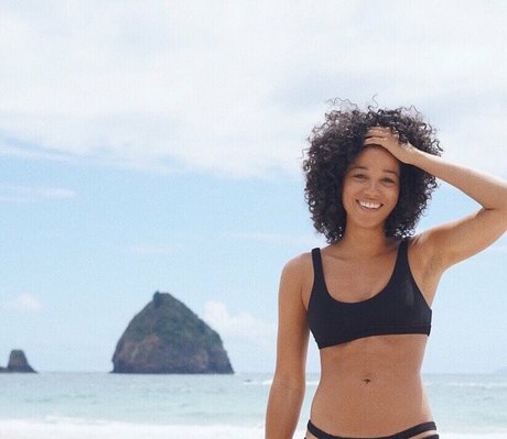 Alisha Wainwright actrice des photos