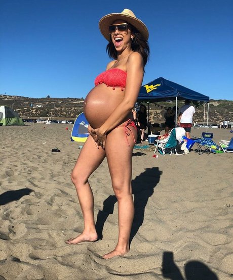 Amber Stevens West actrice xxx archive