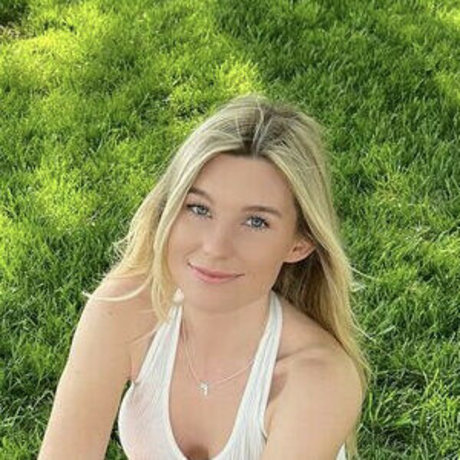 Jess Billings modèle nu archive