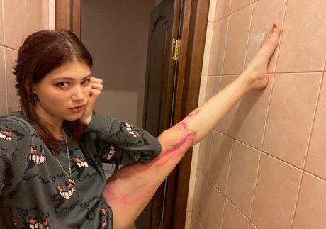 LittlePolly102 actrice pornographique images