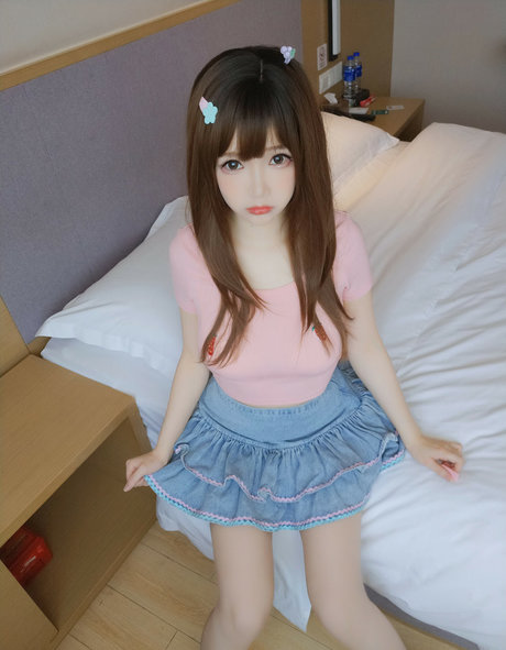 yukiAstra modèle de haute qualité images