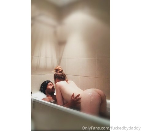 eighteenandlegal étoile sexy des photos