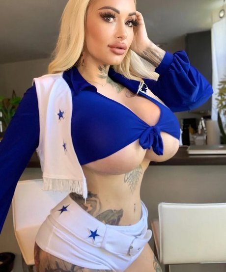 Dez Fraser jolie actrice photo