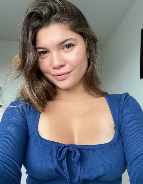 Isabellakiss modèle chaud photo