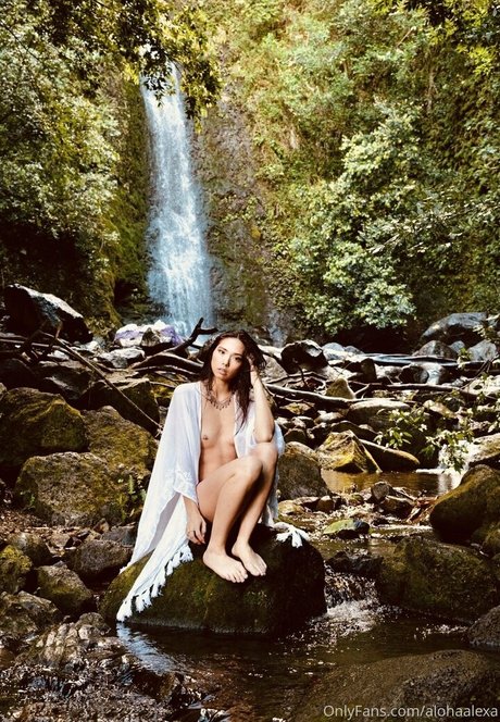 alohaalexa modèle artistique archive