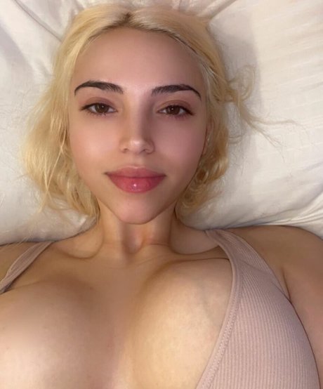 Trisha Cottrell belle actrice archive